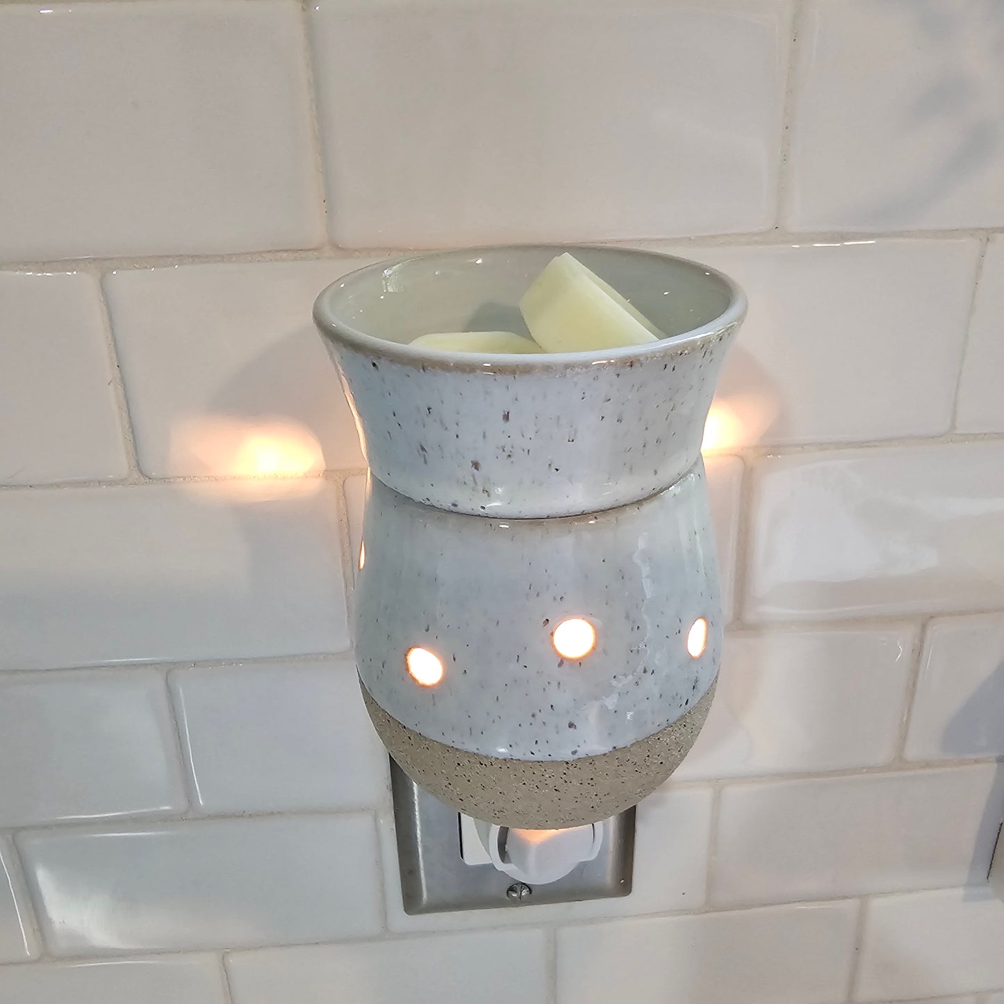 Rustic Pluggable Wax Warmer