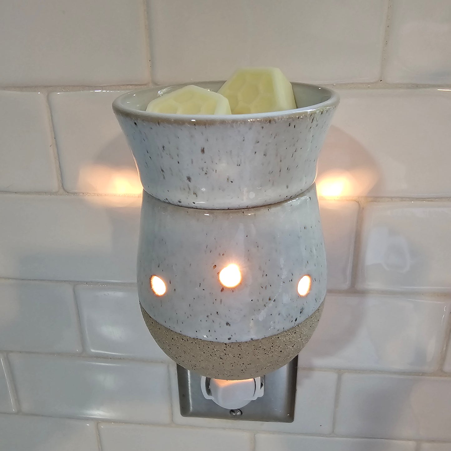 Rustic Pluggable Wax Warmer